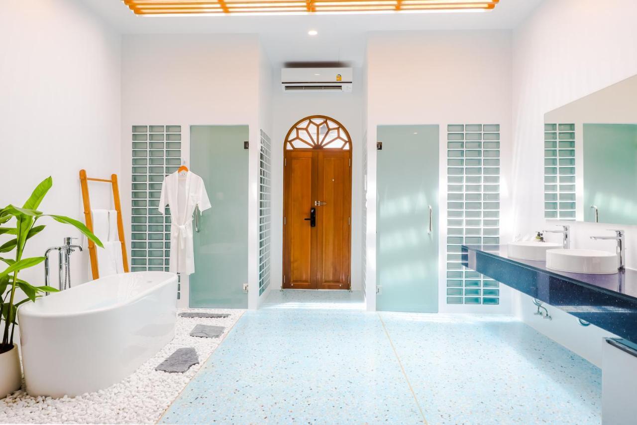 The Elements Boutique House Hotel Phuket Bagian luar foto